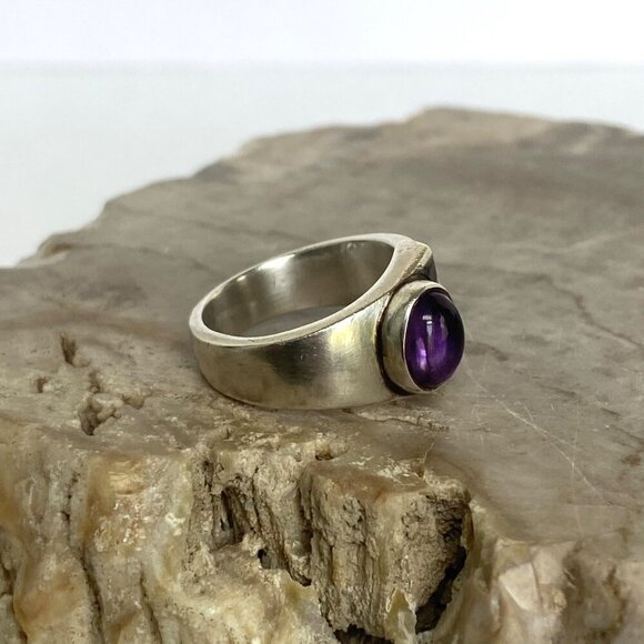 Sterling Silver 925 Asymmetric Oval Purple Amethyst Cabochon Ring Sz 5.75 - Picture 3 of 16